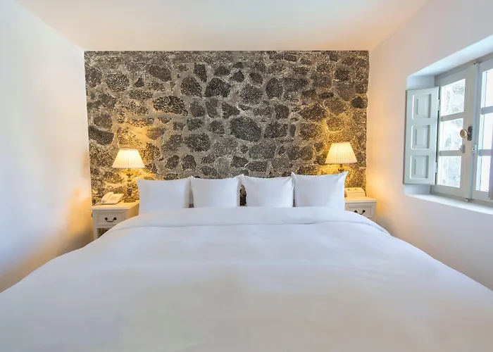 Iconic Santorini, A Boutique Cave By Sandglass Hotel