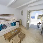 Hotel Iconic Santorini, A Boutique Cave By Sandglass 5*