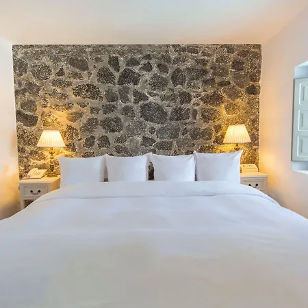 Iconic Santorini, A Boutique Cave By Sandglass Отель
